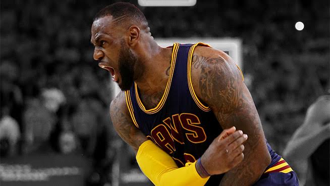 FunkxionSocks's tweet photo. What's your recovery routine? #LebronJames uses #compression4recovery. #Funkxion let's you do the same!   https://t.co/XcSFAsKC65 https://t.co/IrWVIcHAeM