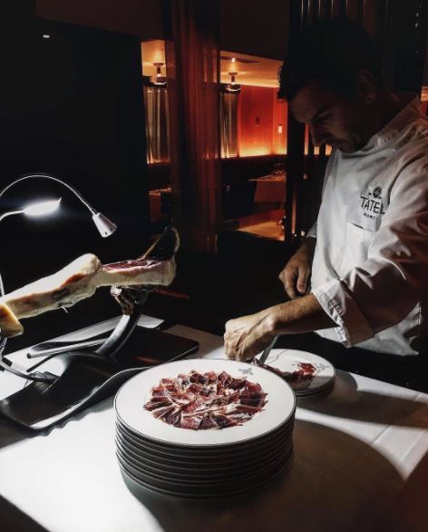 altaexpresion_'s tweet photo. Disfruta en @tatelrestaurant de nuestro #JamónAltaExpresion solo o acompañado. 📸 de #TatelMiami. #JamonIbérico https://t.co/cPezGOdDla