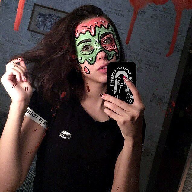 LEMYR__MYR's tweet photo. С праздником😏
Hell🎃ween
Всем страшных снов👻 https://t.co/l8PgGX7E9r