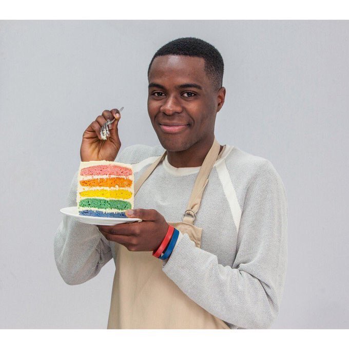 itsluisagibson's tweet photo. 2017 great British bake off winner  #GBBOFinal https://t.co/V4gUqYSVXw