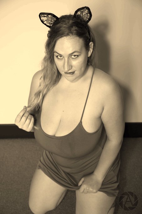 So a double creampie during this weekend... yes? not sure who'd be interested or able https://t.co/f<a href="/tag/nerdlife"class="tags"><span>#nerdlife</span></a><a href="/tag/housetargeryen"class="tags"><span>#housetargeryen</span></a>