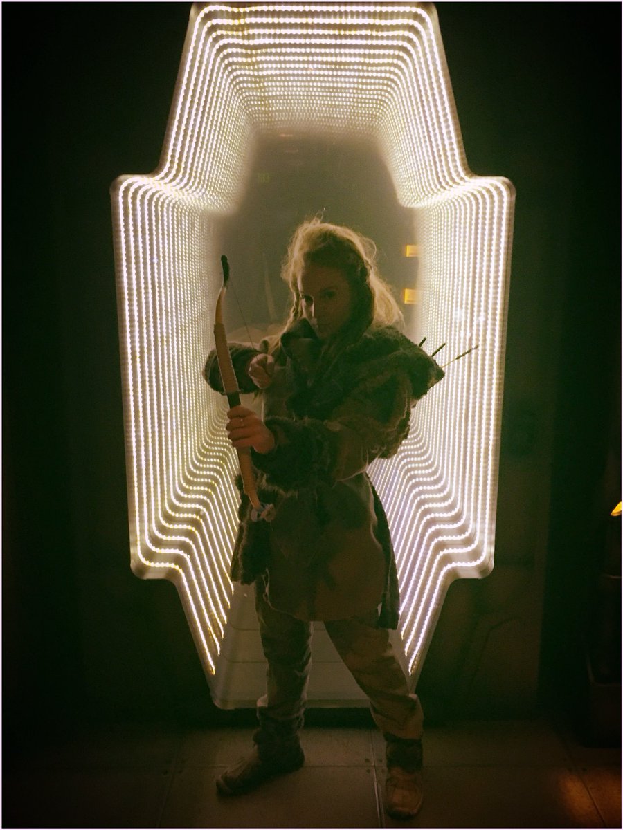 Allison_Lazar's tweet photo. From party to party, @MoPOPSeattle over the weekend to @TriumphExpo today, my #GameOfThrones Ygritte costume was a crowd fav!🎃👻#goodwillHLWN https://t.co/YHcQiXB2No