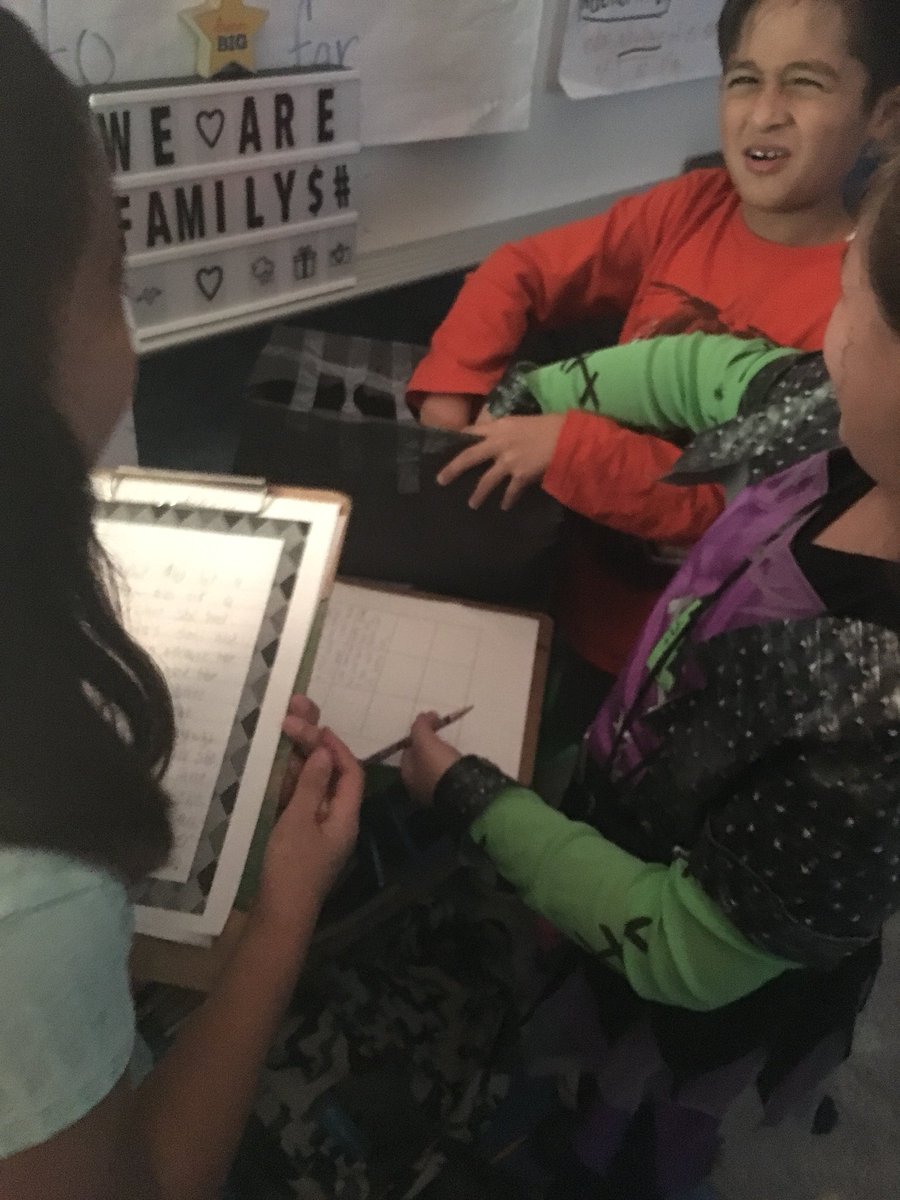 MrsAtnip's tweet photo. Students wrote a story with the sensory details they experienced when feeling zombie body parts like brains and a heart! @ReneaKern #seabes https://t.co/WeWOjf2OPE
