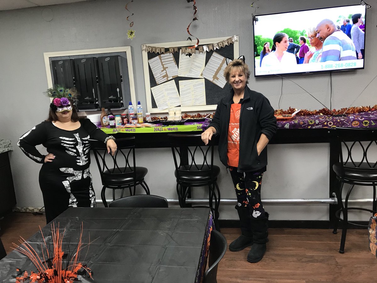 wilson_jeter's tweet photo. Happy Halloween from 0729 Collierville.....🎃🎃🎃🎃@RobertHD0729 @heidimhd0729 @thdjoelcog @DHRM_D73 @LayneThome https://t.co/119uJiCrkJ