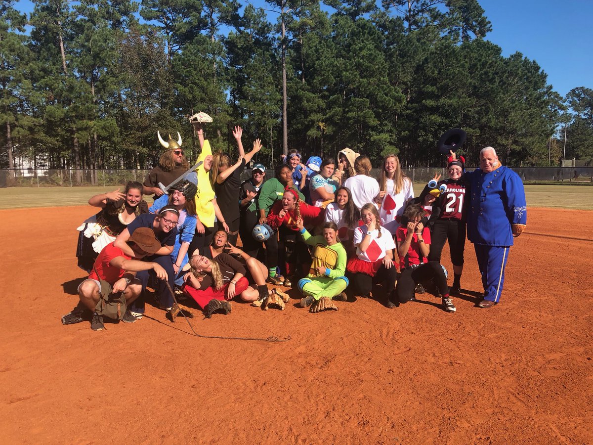 SharksSB's tweet photo. Softball Halloween inter-squad scrimmage...and KG came to school dressed as her coach. #softballclass https://t.co/zIqBJuSRuj