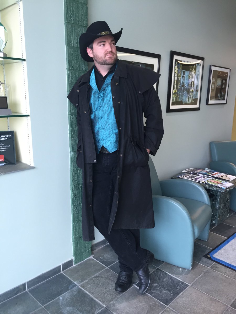 Beaconcreatives's tweet photo. RT @katyemcgregor: @StewartFilm's Scott Beeler as cowboy Ben Wade (perfect pose, right?) #AVCostumeContest #AVTwee… https://t.co/2keq1sDFtk