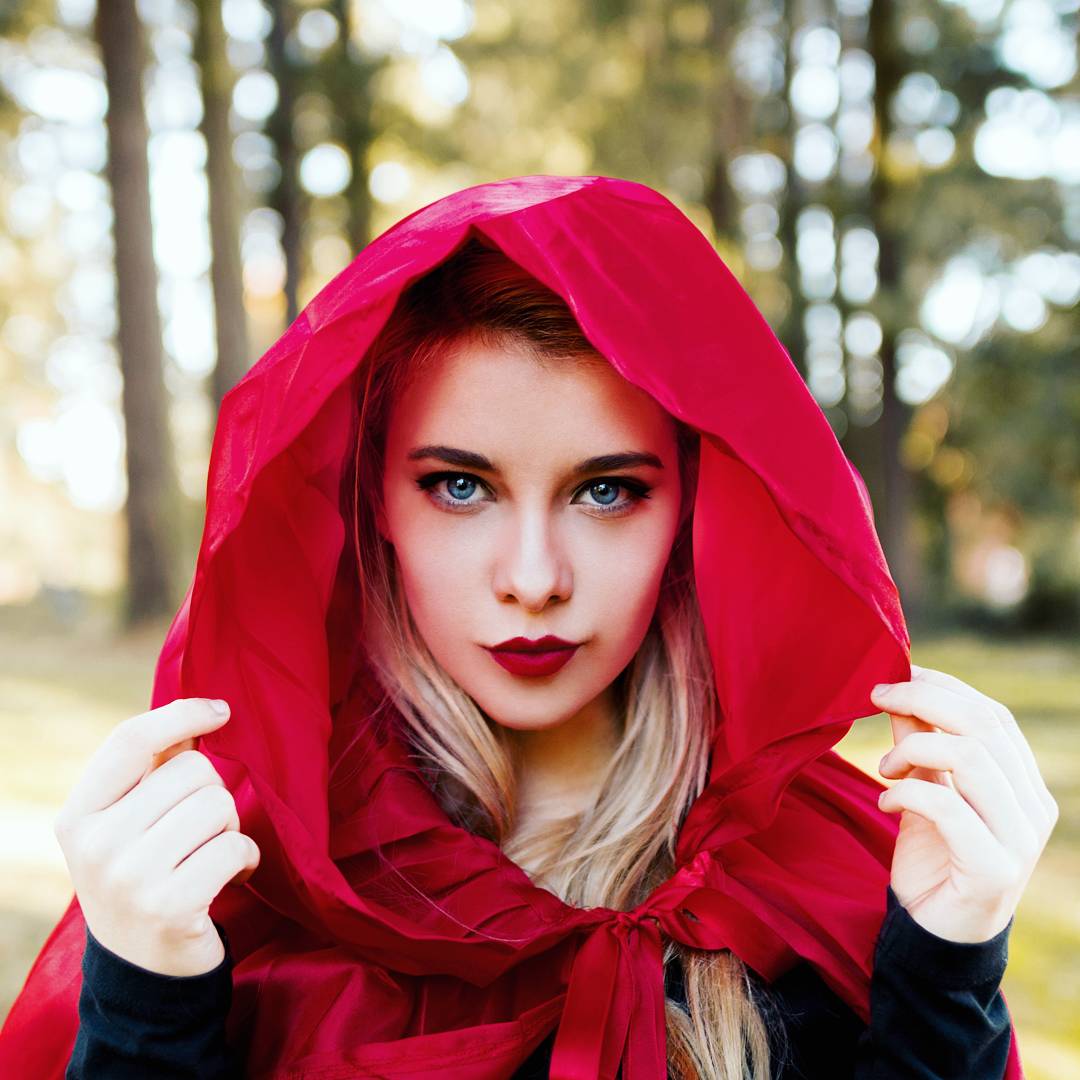 LookingMedia's tweet photo. Happy Halloween!
#FinalPosts #ZineSoon #UG https://t.co/v5kkrQuJru