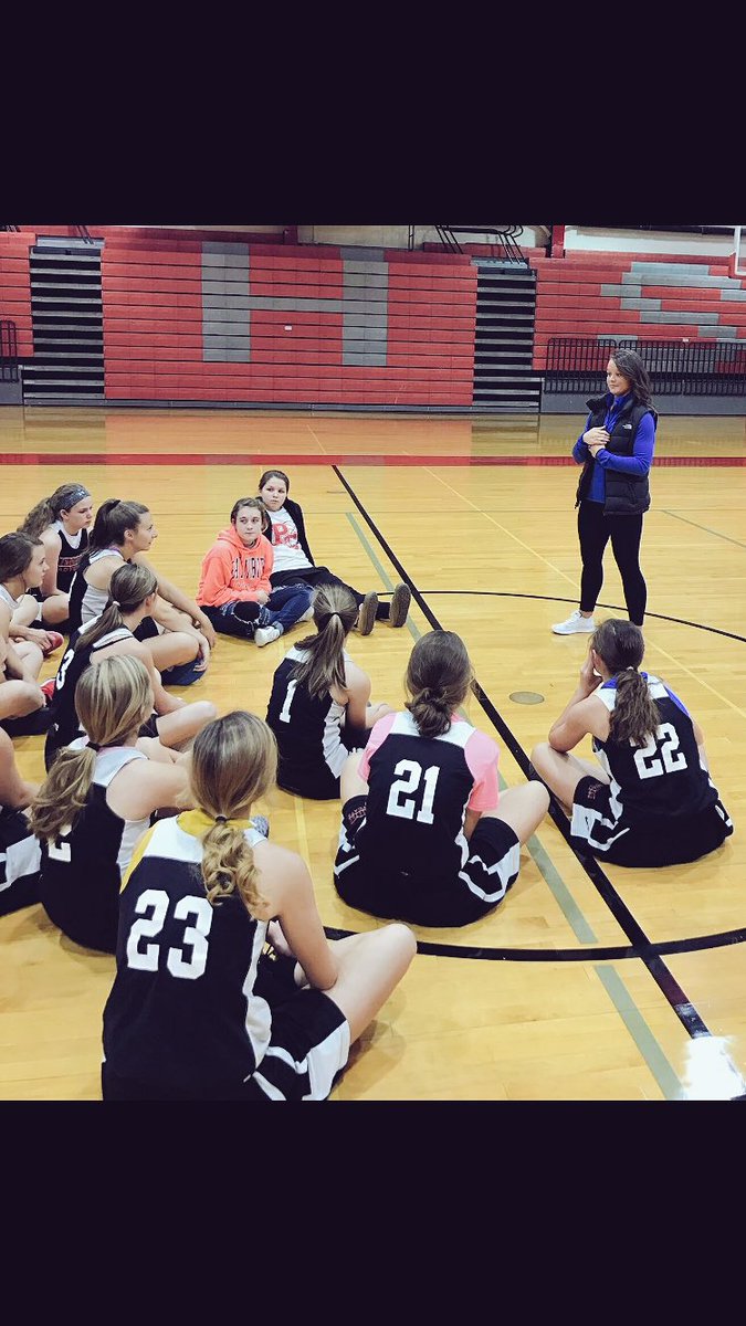 gghhhhttk's tweet photo. Big thank you to @paiger_major for having me down to speak to the Pendleton County girls basketball team! https://t.co/mJxccH0yH1