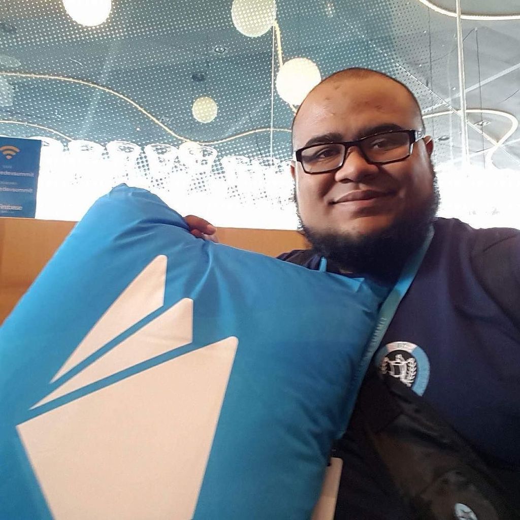 ubiquolabs's tweet photo. Nuestro delegado @fjbatresv presente en el #firebasedevsummit desde📍#Amsterdam #InteracTweet https://t.co/hAH2F64wXY