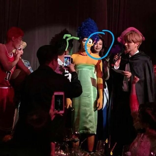 DNg0iVdVwAAHPet.jpg:large