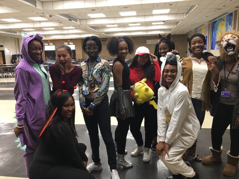 lrstepsquad's tweet image. #HappyHalloween2017 🎃🎃 #ladyraiders #stepsquad #erhs