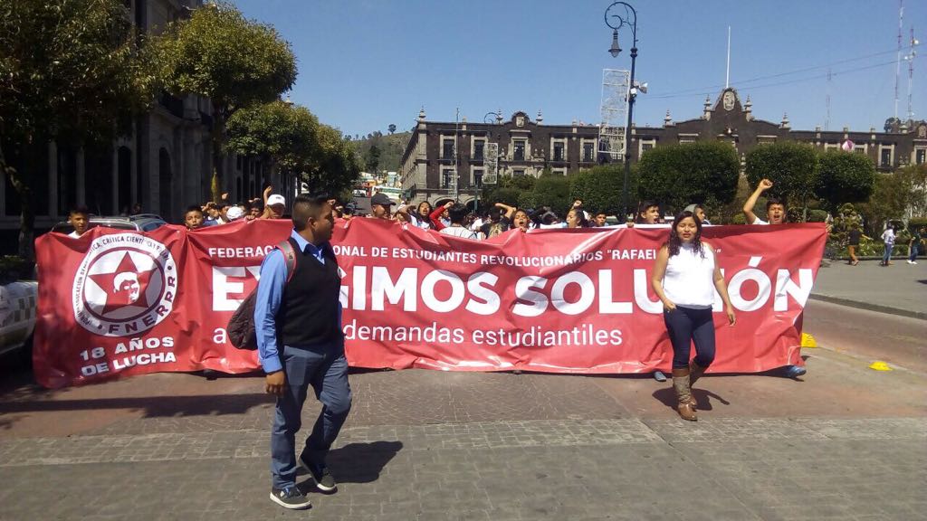 KeremAmerica's tweet photo. #DelMazoNiegaEducación @alfredodelmazo  @SeducEdoMex @juanjmillanm https://t.co/L039gnZozw
