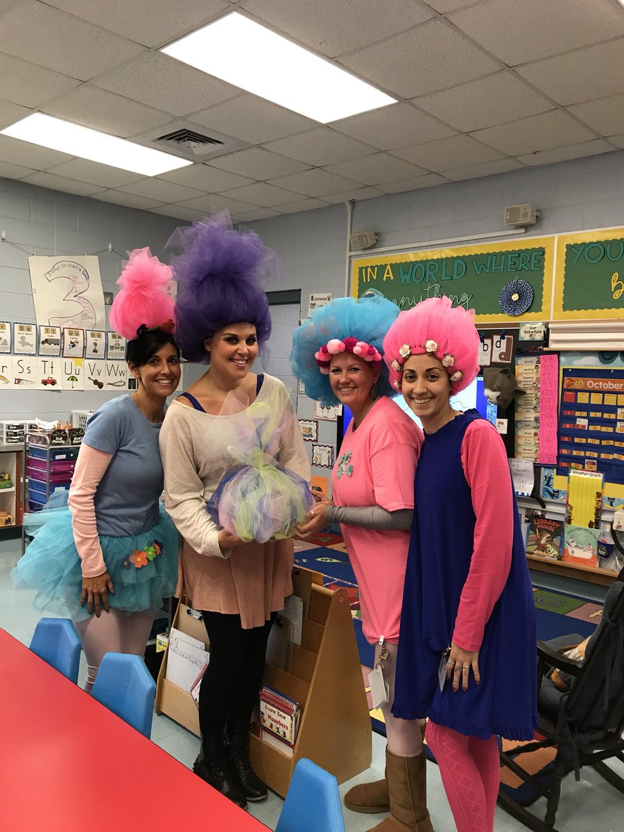 LissetteMay3's tweet photo. Troll life...#kindergarten #LEHSD #gjmrocks   Missing@GallivanKira... https://t.co/vRcHR3aui5