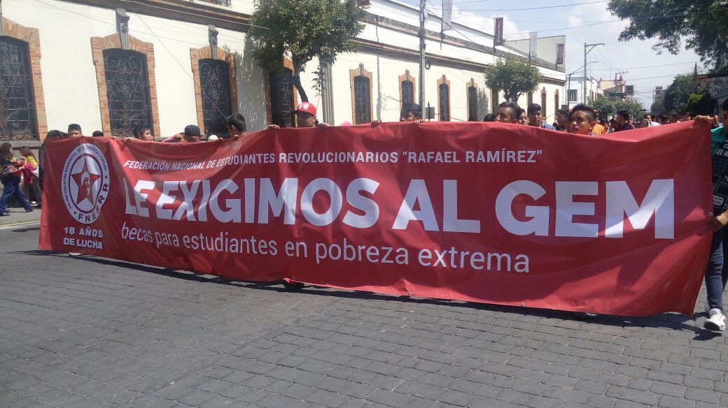 KeremAmerica's tweet photo. La FNERRR de Chimalhuacán denuncia al GEM porque #DelMazoNiegaEducación @alfredodelmazo  @SeducEdoMex @juanjmillanm https://t.co/ygx5cdpR22