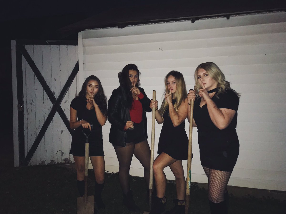 rileyy_ball's tweet photo. Gotta secret... can ya keep it? 🖤⚰️ https://t.co/CADwCGfgll
