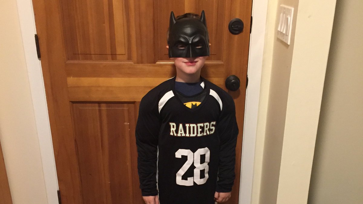 Scarsdale_Vball's tweet photo. Happy #volleyween, Batman!
That jersey makes you look even more fierce. https://t.co/jc3dJdOzgL