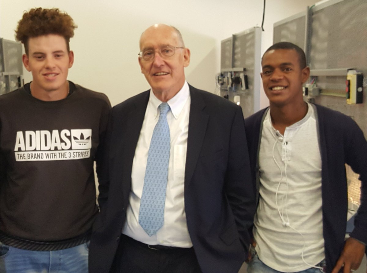 Un ídolo Richard Vietor. Senior Professor de Harvard Business School que quiere seguir aprendiendo y se vino tranqui de visita a Los Pinos.