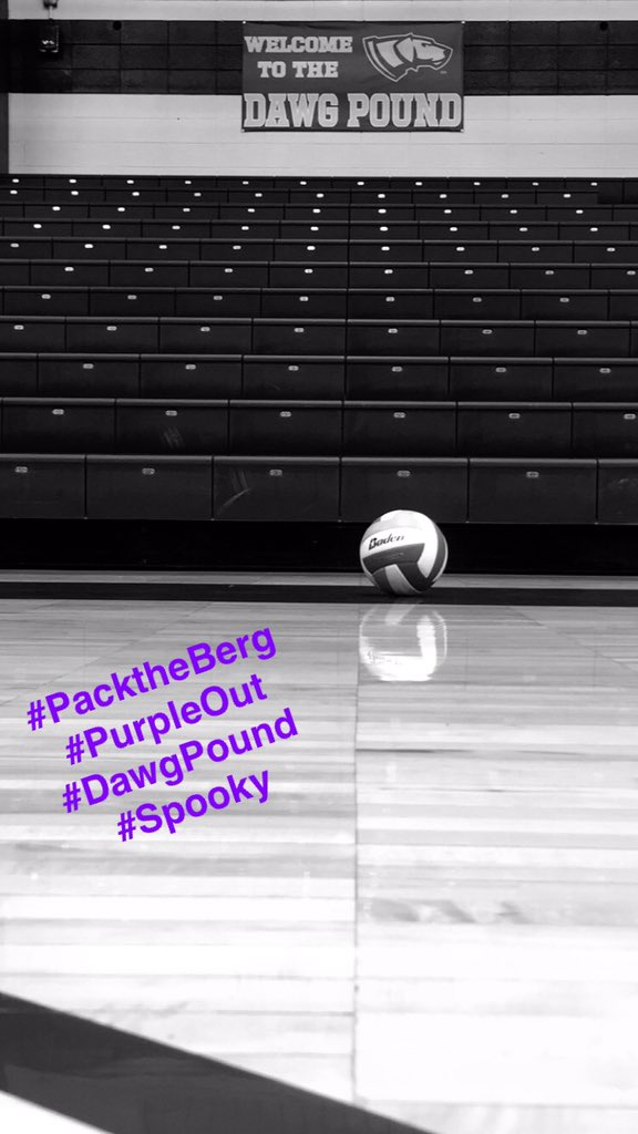 PointDawgPound's tweet photo. see you dawggies @ 7 👊 @UWSPVolleyball https://t.co/i7qLiKnh5x