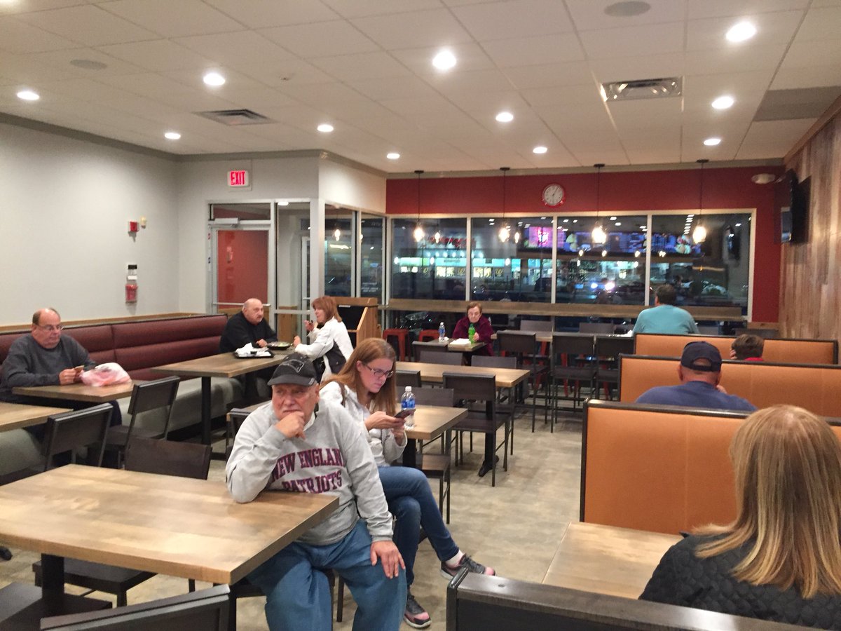 Melrose Vets Project (@melrosevetsproj) on Twitter photo Stopped by <a href="/LibertyMelrose/">LibertybellMelrose</a> for dinner. Fundraiser for #OperationUnited there next Wed, 11/8, from 5-8pm! <a href="/CityofMelrose/">City of Melrose</a> <a href="/melroseVSO/">Karen Burke</a> <a href="/MVMMS/">MVMMS</a> Stopped by <a href="/LibertyMelrose/">LibertybellMelrose</a> for dinner. Fundraiser for #OperationUnited there next Wed, 11/8, from 5-8pm! <a href="/CityofMelrose/">City of Melrose</a> <a href="/melroseVSO/">Karen Burke</a> <a href="/MVMMS/">MVMMS</a>