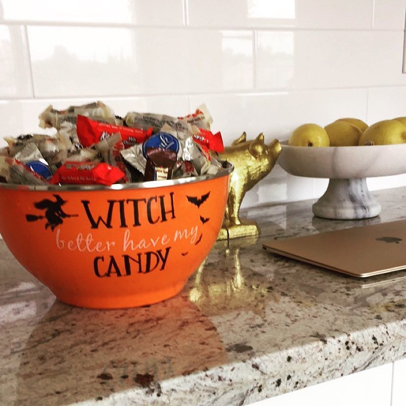DecorPad's tweet photo. #halloween #halloween2017 #halloweentime #halloweenfun #halloweenready #halloweencandy #happyhalloween #trickortre… https://t.co/sefIJDkKhM https://t.co/X8OoJQNvdj