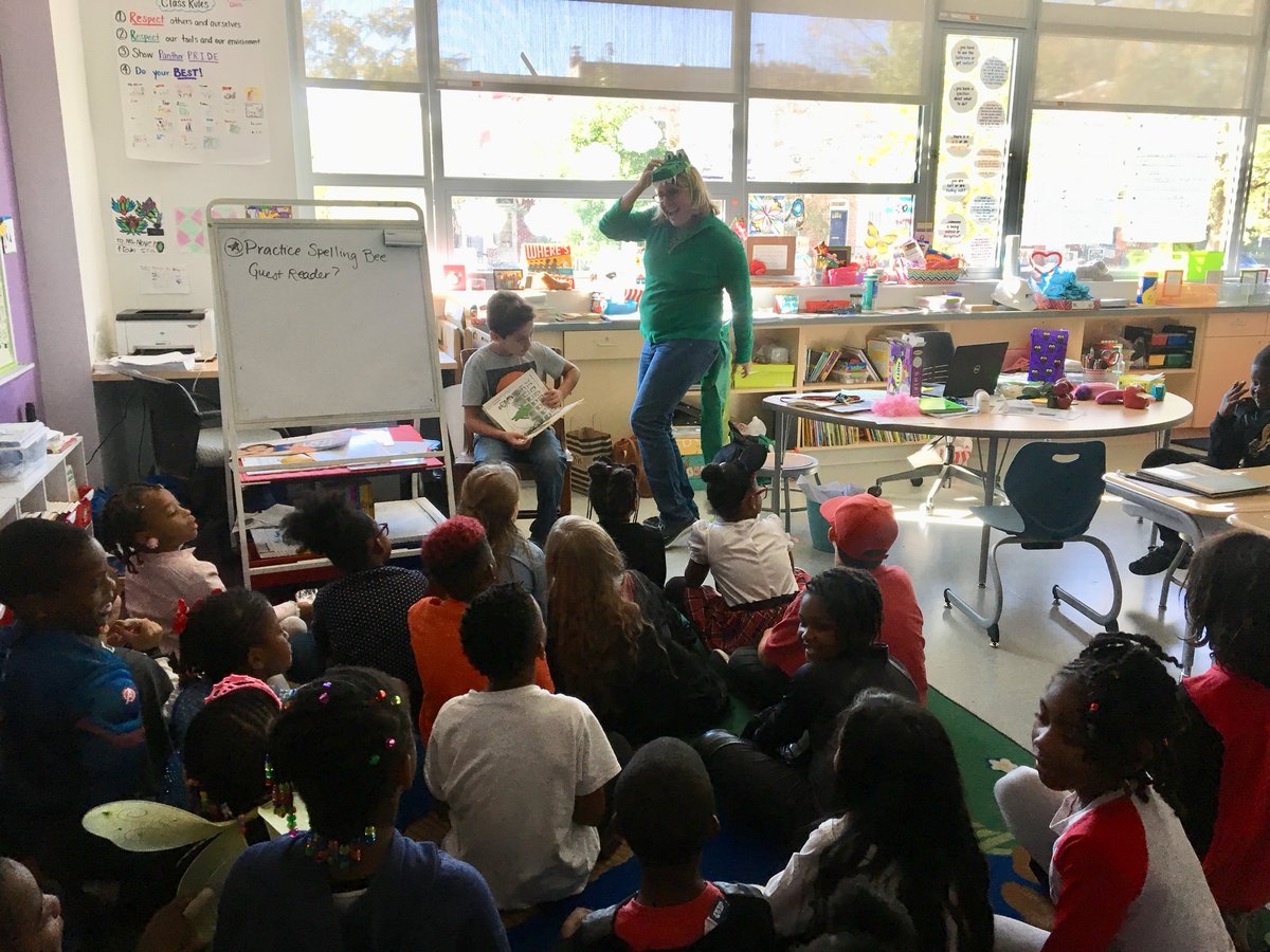 MsNover14's tweet photo. Such an amazing way to build community through reading! 📚 Love how Ms. Brogioli brought wonderful fourth grade guest readers! @CHCSPTA https://t.co/o4NS8kQ1eb