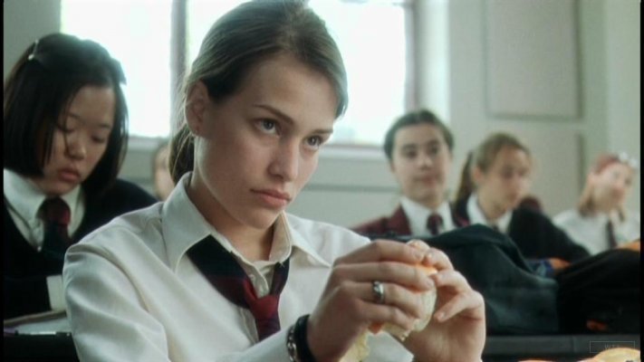 New happy birthday shot What movie is it? 5 min to answer! (10 points) [Piper Perabo, 41] 