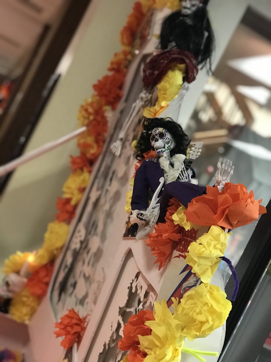 MatadorMediaPHS's tweet photo. Beautiful work of craftsmanship and artistry for the Dia De Los Muertos display at Central Office. Truly Parkland Proud @YsletaISD https://t.co/yt3aHWohVY