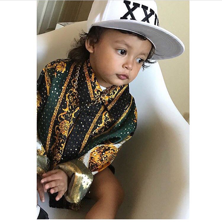 BrunoMars's tweet photo. Happy Halloween Young Players! ✨✨✨ https://t.co/NKHTotbh3n