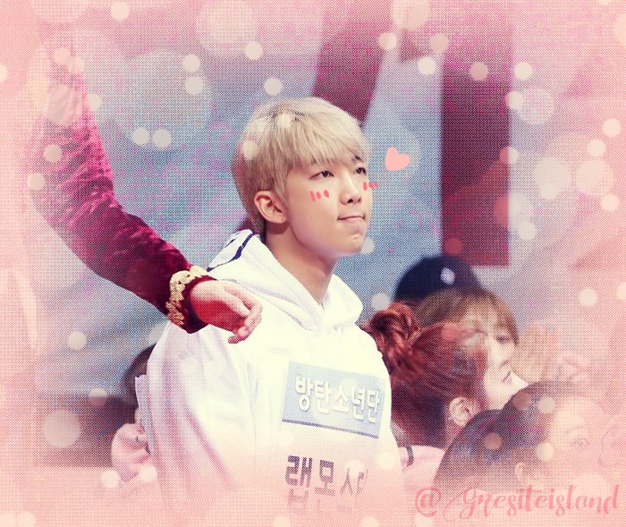 Gresiteisland's tweet photo. "....just like you 💛" #Sorry #SillyBF #Namjin #랩진 #몬진 #ナムジン #obviouslyfake https://t.co/n4YpgatNhG
