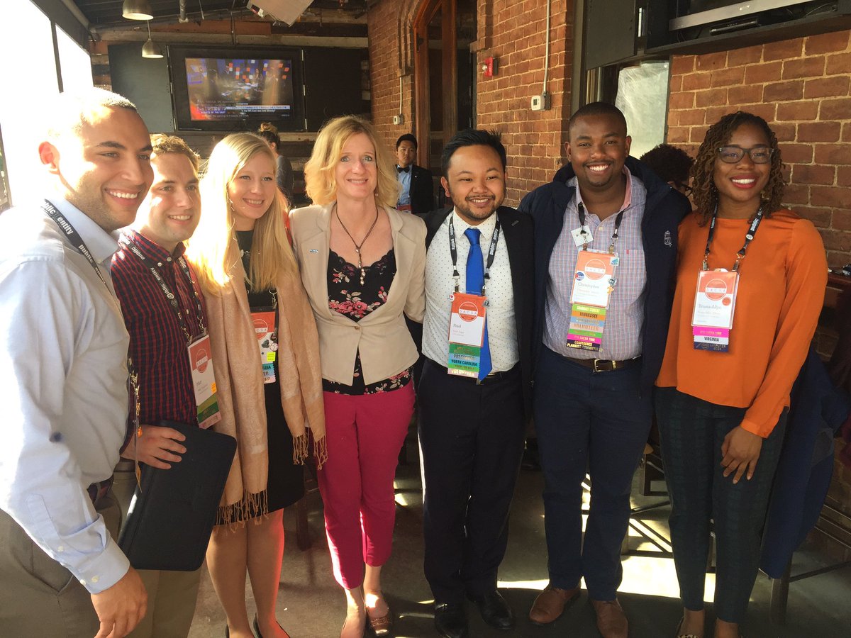 EllenNeufeldt's tweet photo. So proud of #ODU grads and former NUFPs in Higher Education. @ODUSEES #SACSA17 @SACSAtweets @NASPAReg3 @odu_dos https://t.co/U84CbETkey