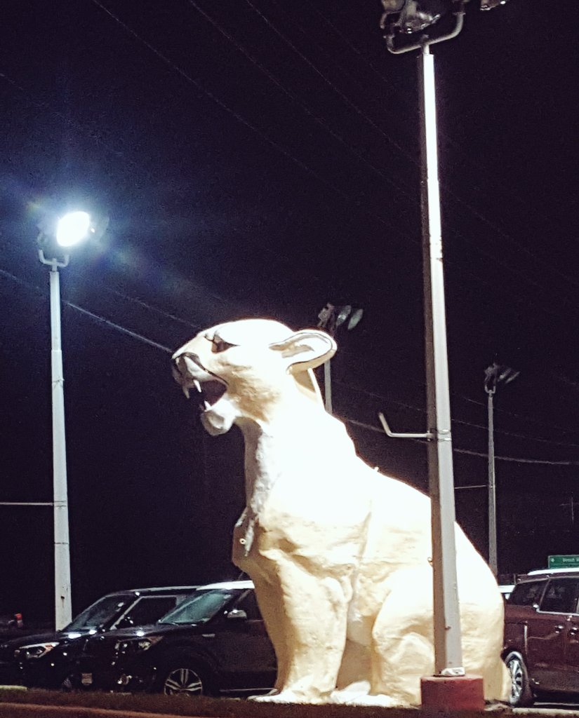 Deion_Slanders's tweet photo. Kia wants to get rid of the Big Mountain Lion Statue on Branch Ave..They're tripping it's been here for over 40 years. Don't touch it https://t.co/VRXUDhnYLN