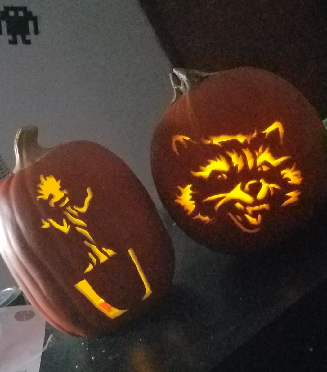 JohnnyGargano's tweet photo. She did it too..

#Halloween2017 https://t.co/PJGNK8zvEo