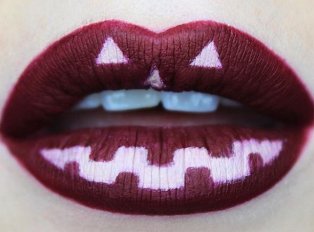 parfaire_com's tweet photo. Wishing you a very boo-tiful Halloween 👻 (via @jessieleebeauty ) #HappyHalloween #beauty https://t.co/hNcds6ifHn