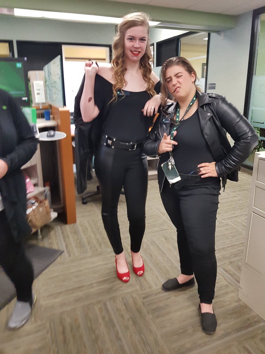 IzzyatTD's tweet photo. #DannyandSandytakeonTD #Halloweenfun #TDBridgewater https://t.co/G5K0oXIIR6