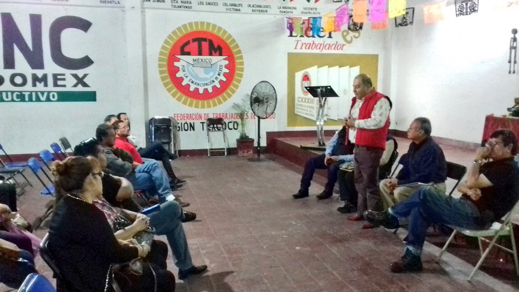 ComitePriTex's tweet photo. Reunión semanal del @ComitePriTex. https://t.co/8R7In0HN3B