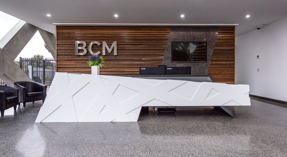 CasfSurfaces's tweet image. Taking inspiration from the buildings exterior, Crosier Scott have created a stunning reception space:  ow.ly/ymdM30gcVVZ