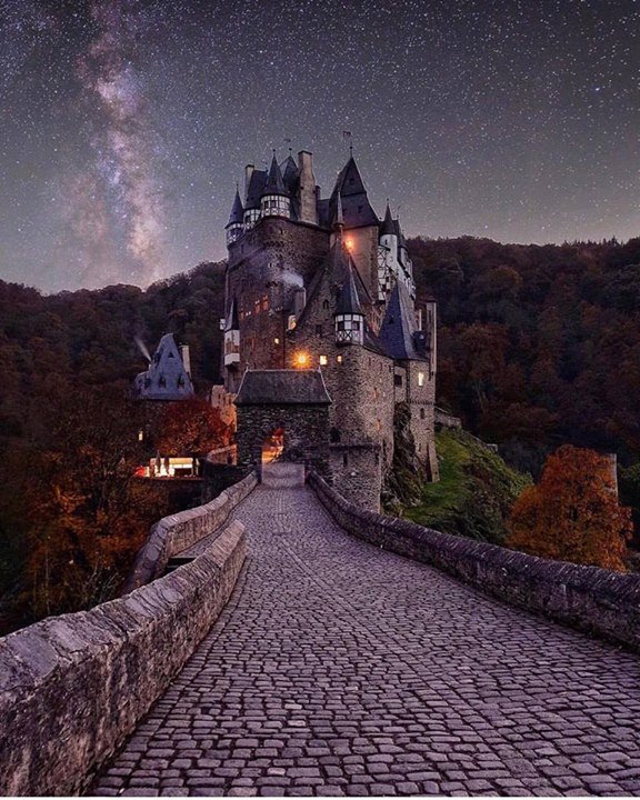 TravelOnADream's tweet photo. Boo!!  A spooky but beautiful Eltz Castle in Germany.

#travelonadream #spookyness #traveltheworld #ToaD #halloween

Photo by Senna Relax https://t.co/7PuhT7gmGA