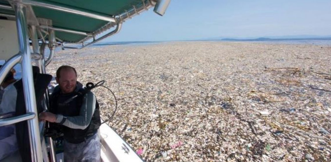 EcoSnippets's tweet photo. Shocking Sea Of Plastic &amp; Styrofoam Captured In Pictures From Caribbean... - https://t.co/sbFU6uomRr https://t.co/PJWDEKk2N1