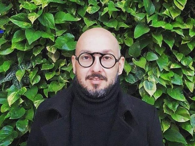 Laiguanatv's tweet photo. Nueva sección literaria: video-poema "El Velorio" por Pérez Pirela (+Vérsame) | La iguana TV https://t.co/NAHqVAAmQB https://t.co/mzlx02mVD8
