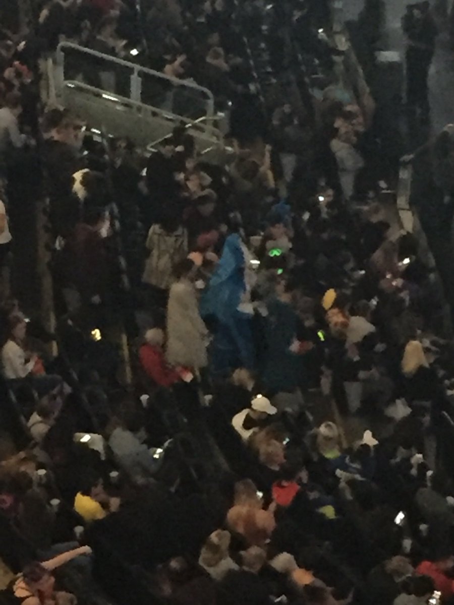 Girl2PointOh's tweet photo. Dear Dude in the #LeftShark costume! I fucking love you!! I hope @katyperry picks you for back stage! #KatyPerryTO #witnessthetour @MLSELIVE https://t.co/uWbF6S5jWe