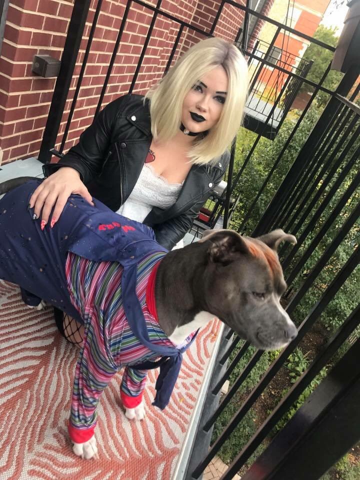 Who needs a S/O when you can dress up with your dog 💀#Halloween2017 #CoupleCostumes
