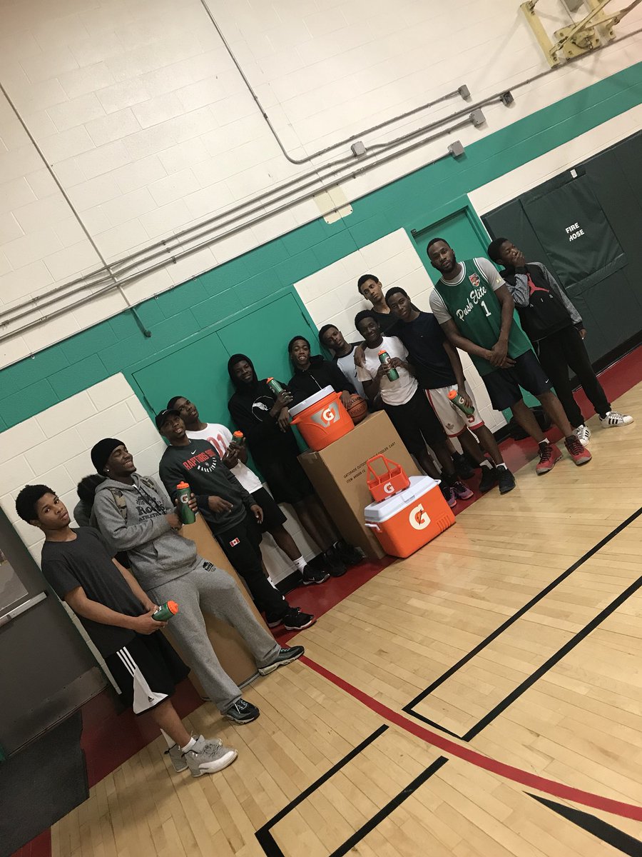 Pushelite1's tweet photo. Respect to @MitchNathaniel and the @Raptors905 for giving back to the community #Pushelite #Lawrence Heights #LifeAftersports 🏀🏀 https://t.co/s7YzxmnBYX