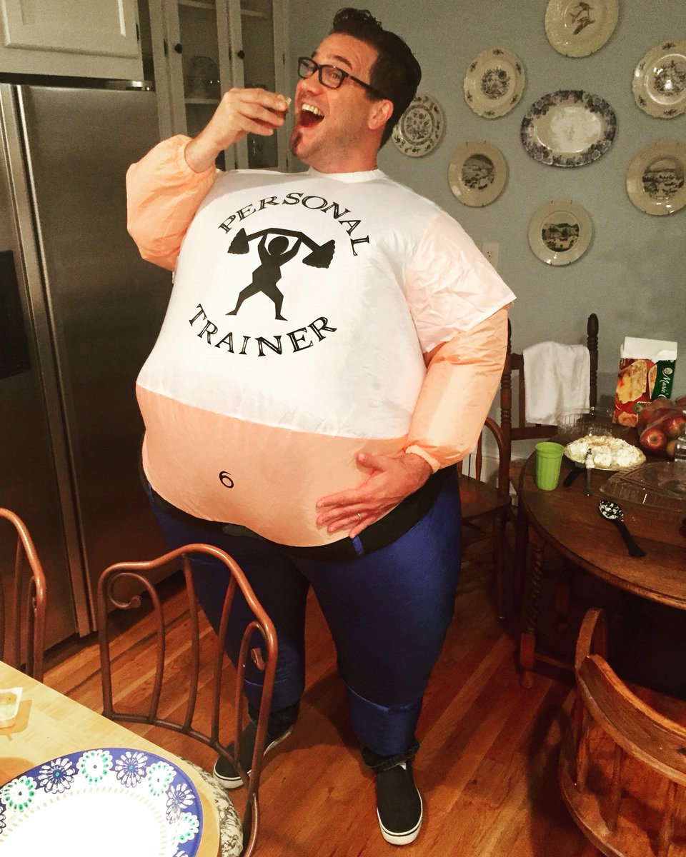 Contact me tonight Oct. 31st for FREE Coaching. 1-800-2be-phat! 😂