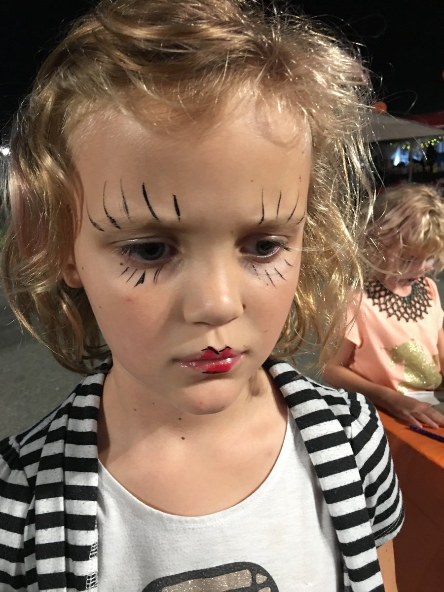 vcs4character's tweet photo. @TMobile She hated it... #thankenstein https://t.co/pF0ZHrrSQg