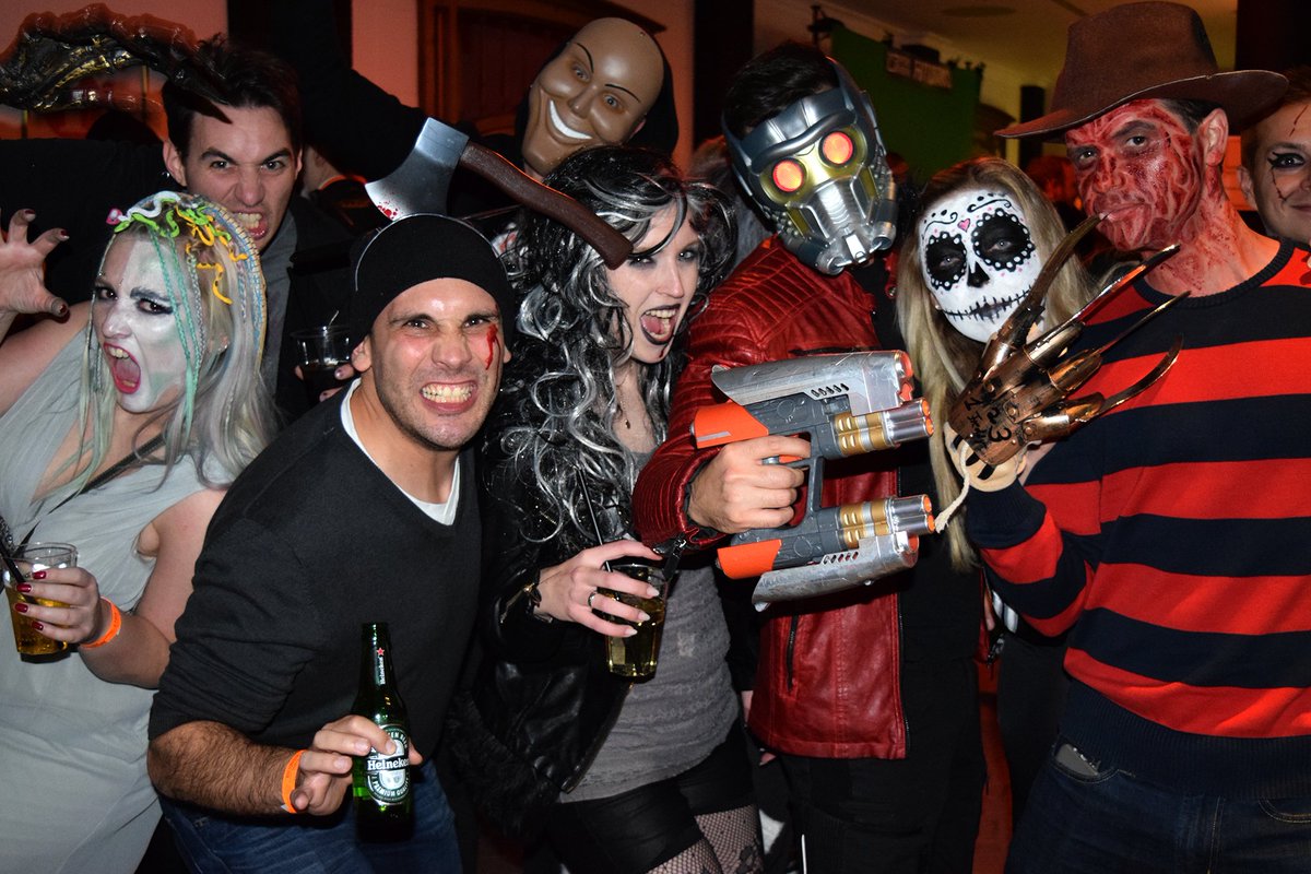 stuggitv's tweet photo. So feierten die Stuttarter bei der #Halloween-Party im @SI_Centrum. Hier gehts zur Bildergalerie. https://t.co/l5fO7mf7az #Stuttgart https://t.co/KGwKtDWB9B