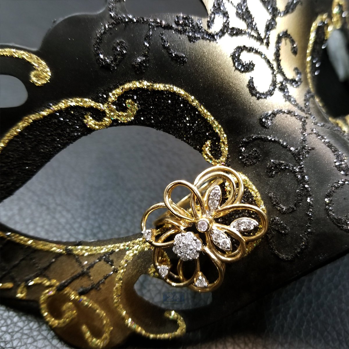 24diamonds's tweet photo. Some #diamond #Halloween accents #treatortrick #happyhalloween #Shop our collection of #WomensJewelry at https://t.co/MImADF1rIs https://t.co/teUDQ2NttQ