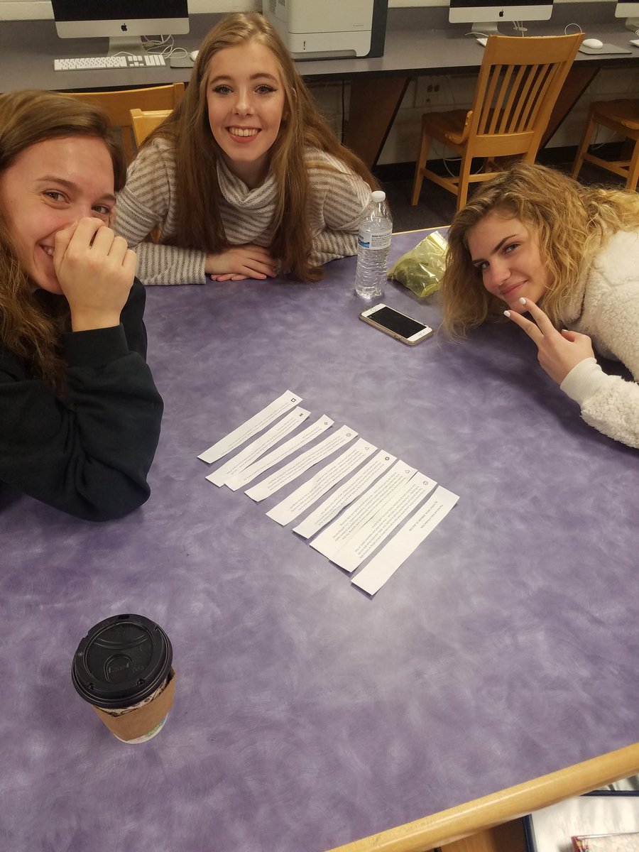MrsJohnsonD88's tweet photo. Reconstructing arguments in AP Seminar today! #lineofreasoning #HappyHalloween https://t.co/SILOufQjm8