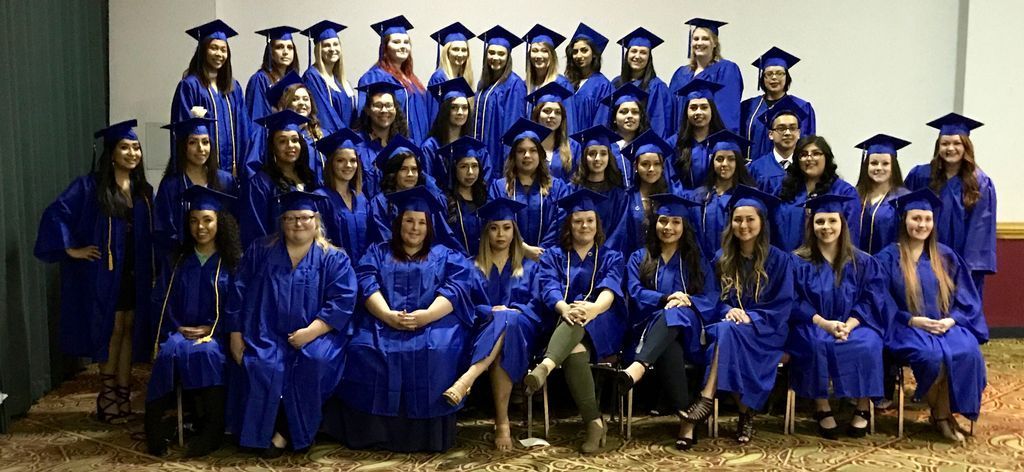 ConcordeCareer's tweet photo. #ConcordePortland's #CommencementCeremony made us proud! Lots of smiles and hugs. More pics here -> https://t.co/XsDl1OSfrO #2017Graduates https://t.co/za0dw2O5Dd