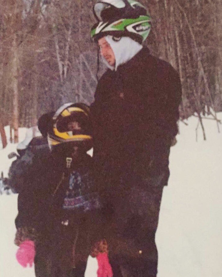 farmingshelly's tweet photo. It broke my heart the day I lost you, but you didn't go alone for a part of me went with you #ForeverMissingMyDad #RidingWithTheAngels 💭👼🏻✨ https://t.co/YRqyd8aU97
