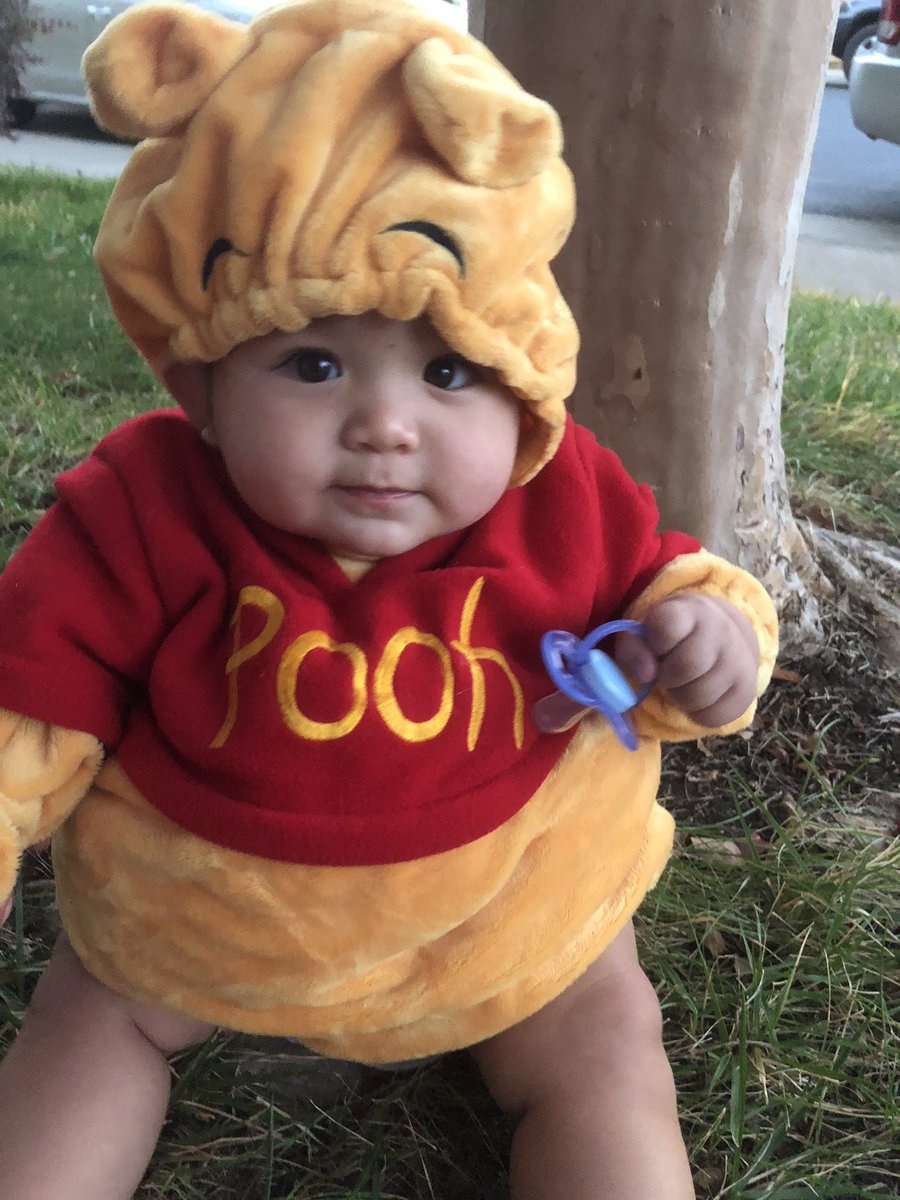 danny_erum's tweet photo. Let's take a minute and apppreciate how my nephew STUNTIN on his first Halloween ever https://t.co/oIe1VYLWHq